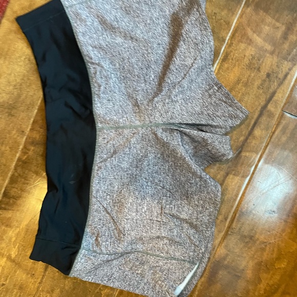 Shorts - Picture 2 of 3